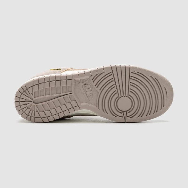 Nike SB Dunk Low Malt/Gold — 3