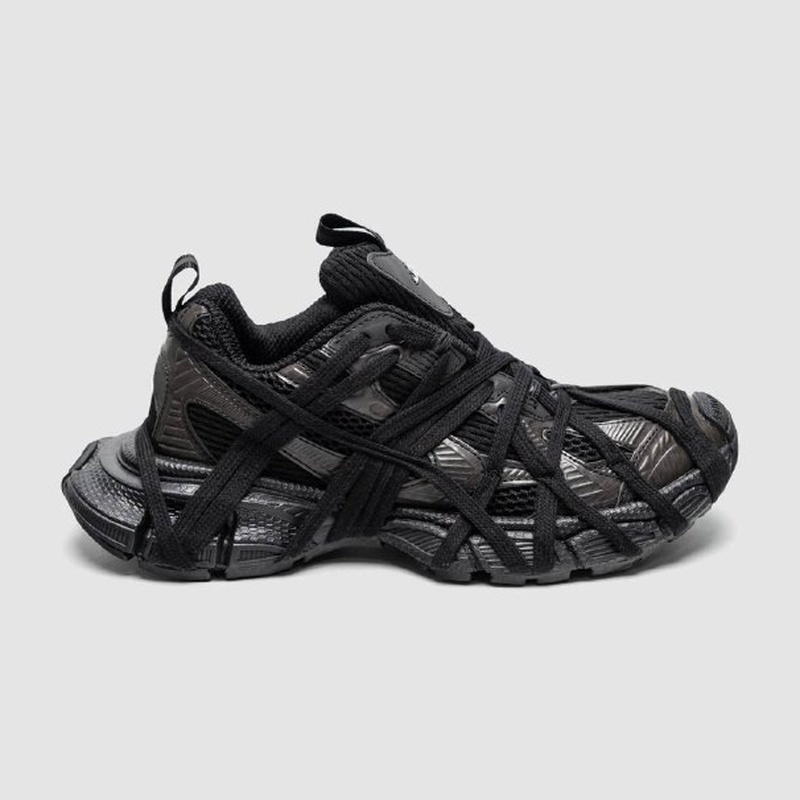 BALENCIAGA 3XL Extreme Lace Sneaker in Black